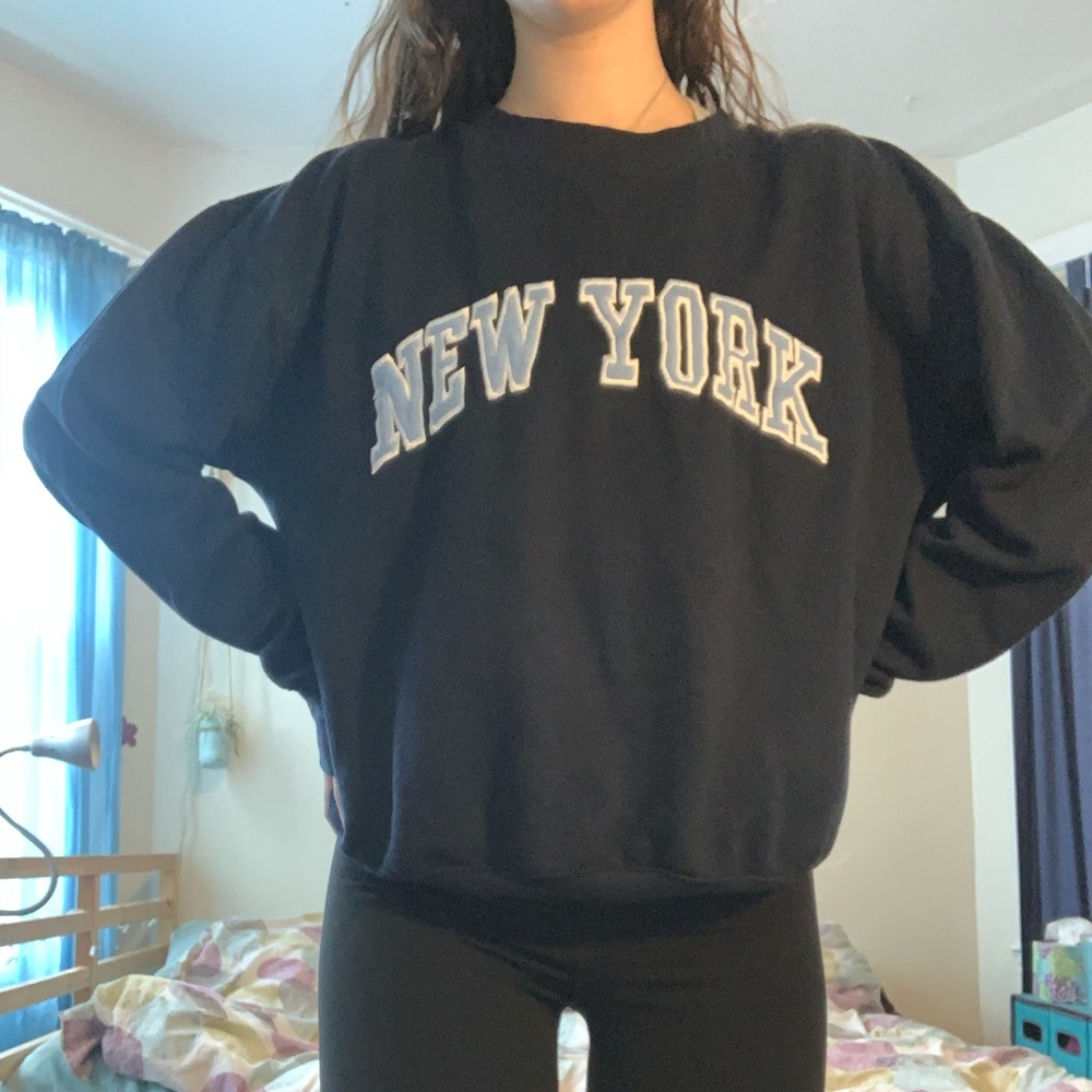 sweatshirt